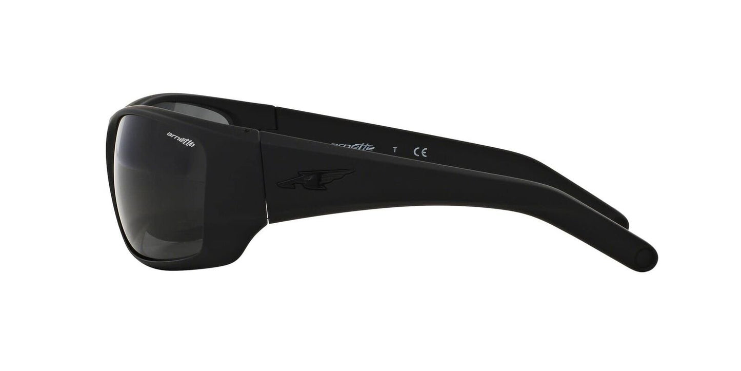 ARNETTE Men's AN4215 Heist 2.0 Rectangular Sunglasses, Fuzzy Black/Grey, 66 mm