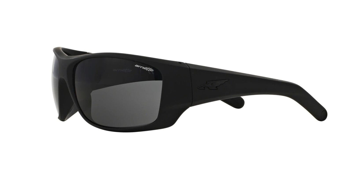 ARNETTE Men's AN4215 Heist 2.0 Rectangular Sunglasses, Fuzzy Black/Grey, 66 mm